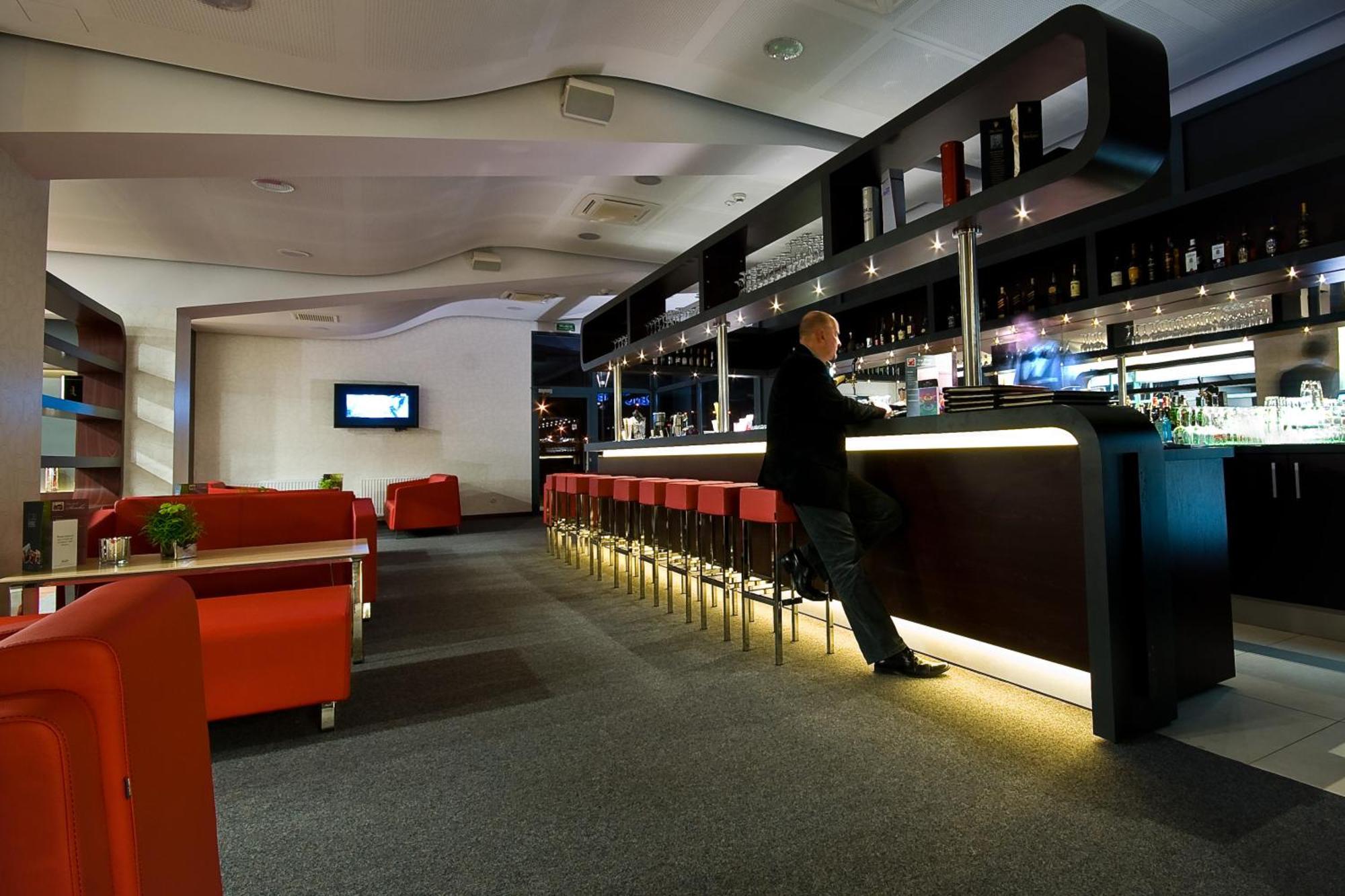 Hotel Poznanski A2 Lubon Luaran gambar